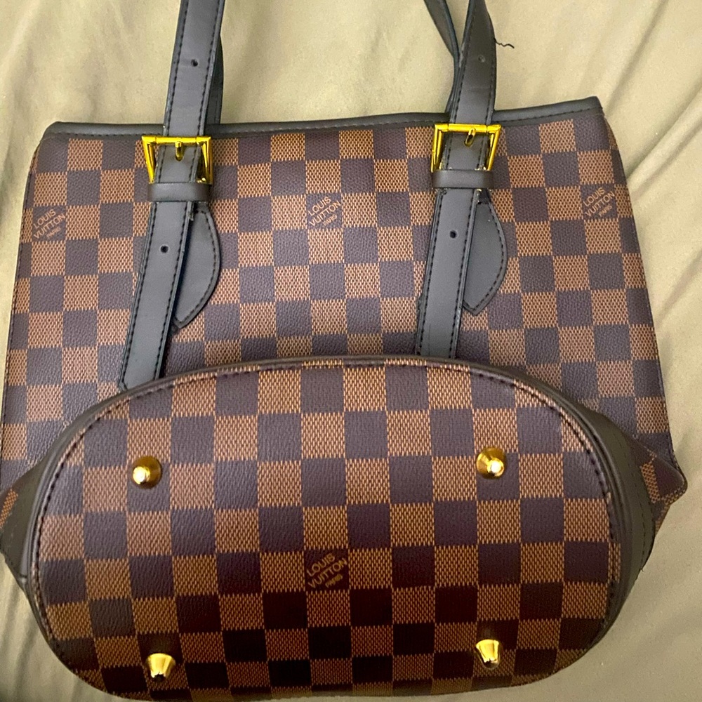 Pochette Marais Bucket Hobo